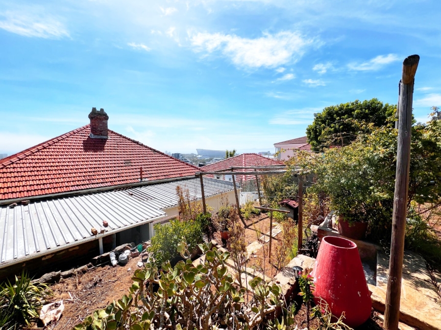 1 Bedroom Property for Sale in Green Point Western Cape